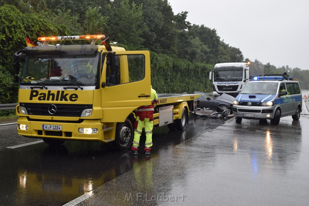 Schwerer VU Pkw Lkw A 4 Rich Koeln Hoehe AS Bensberg P096.JPG - Miklos Laubert